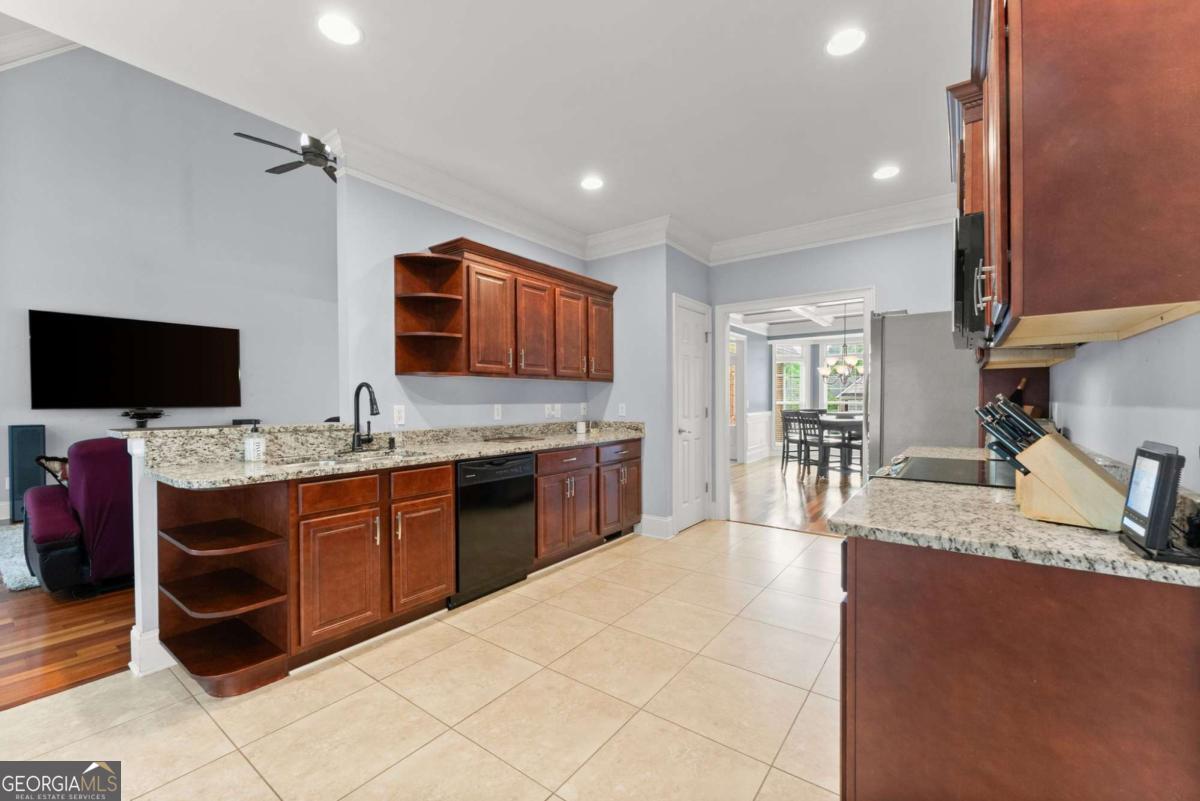 6643 Windvane Point