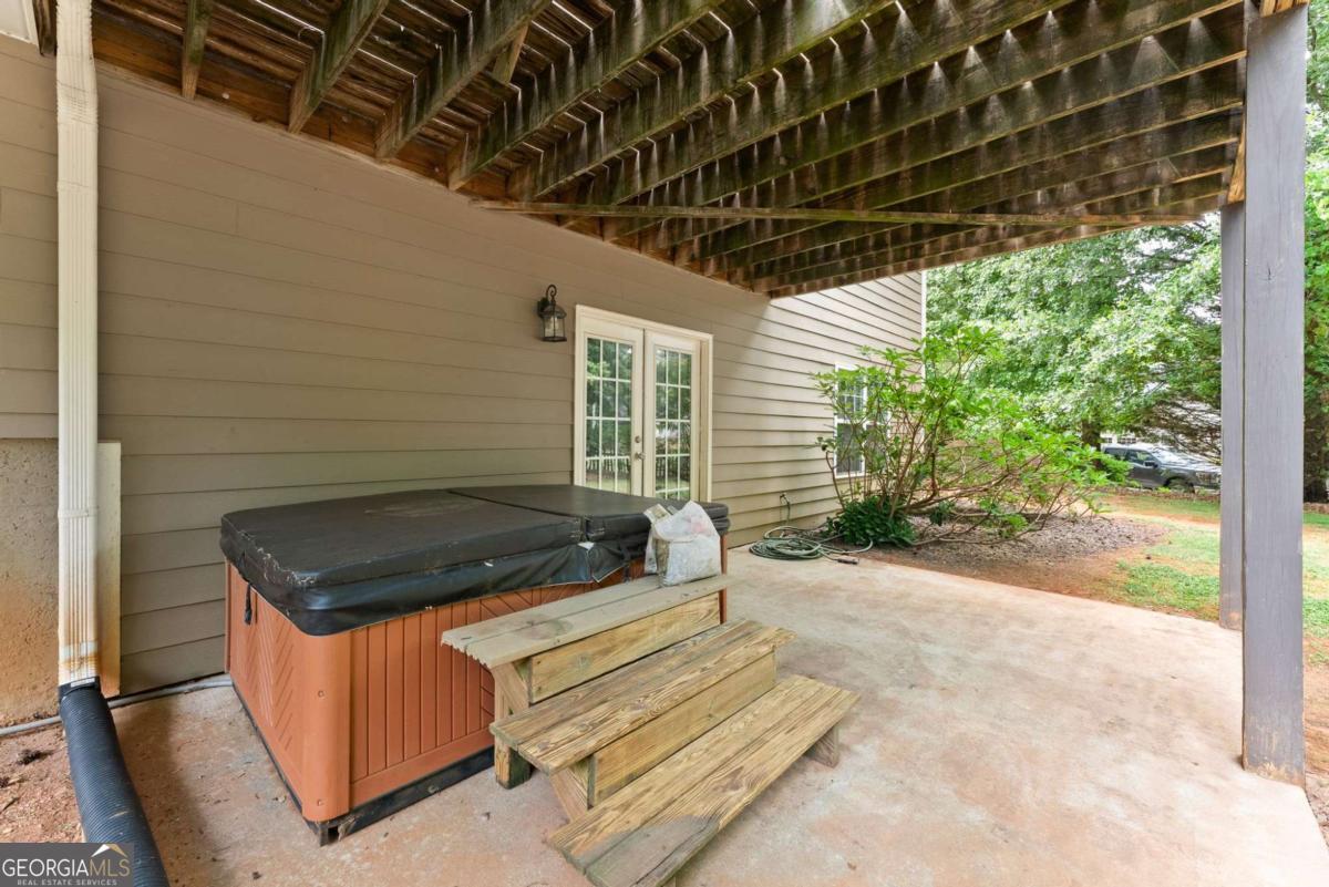 6643 Windvane Point