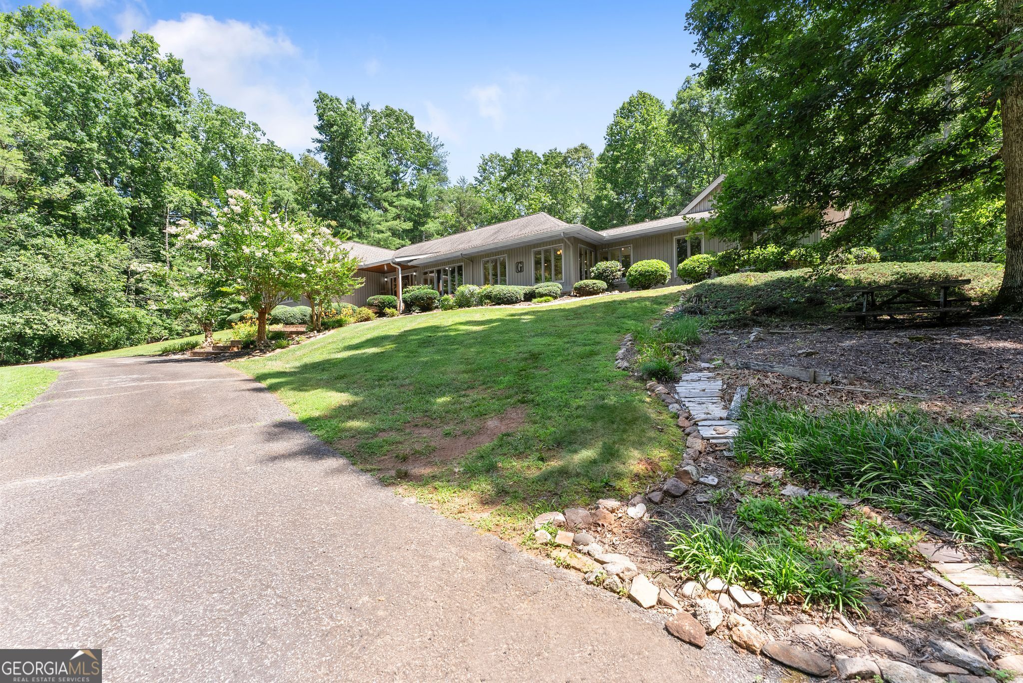 386 Stewart Lane