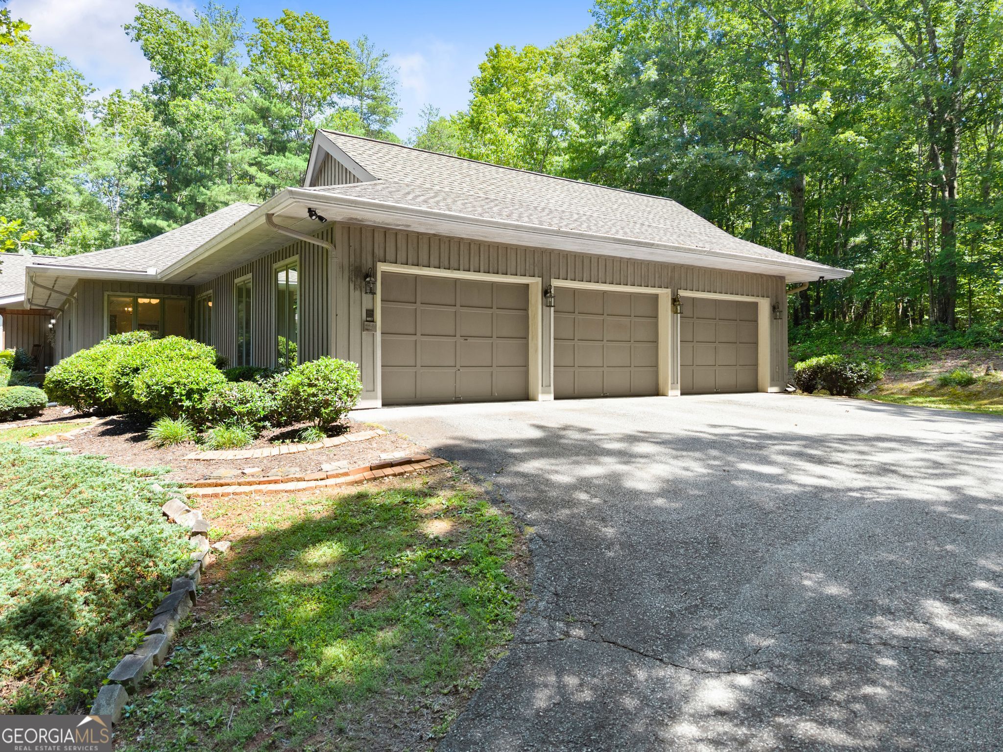 386 Stewart Lane
