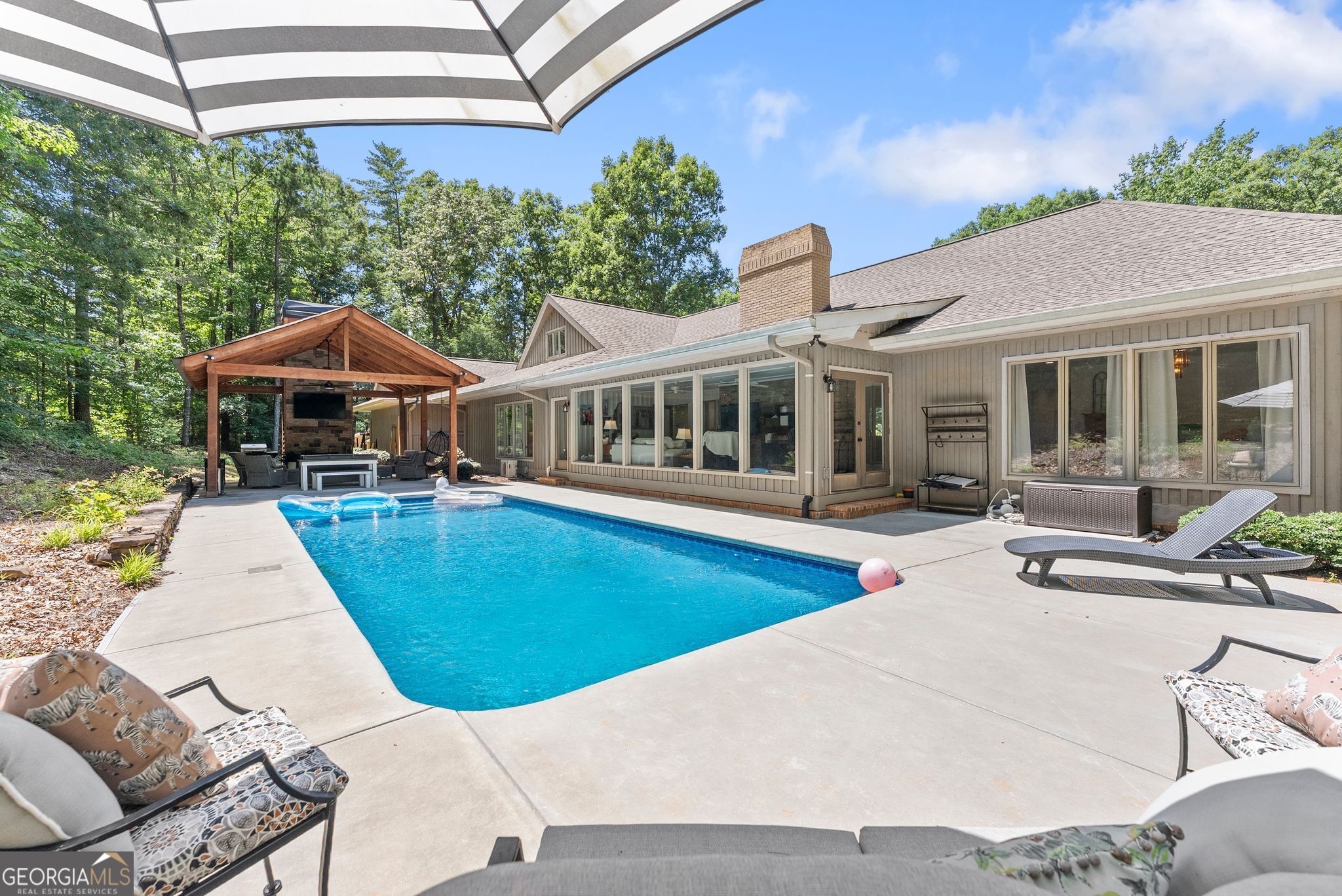 386 Stewart Lane