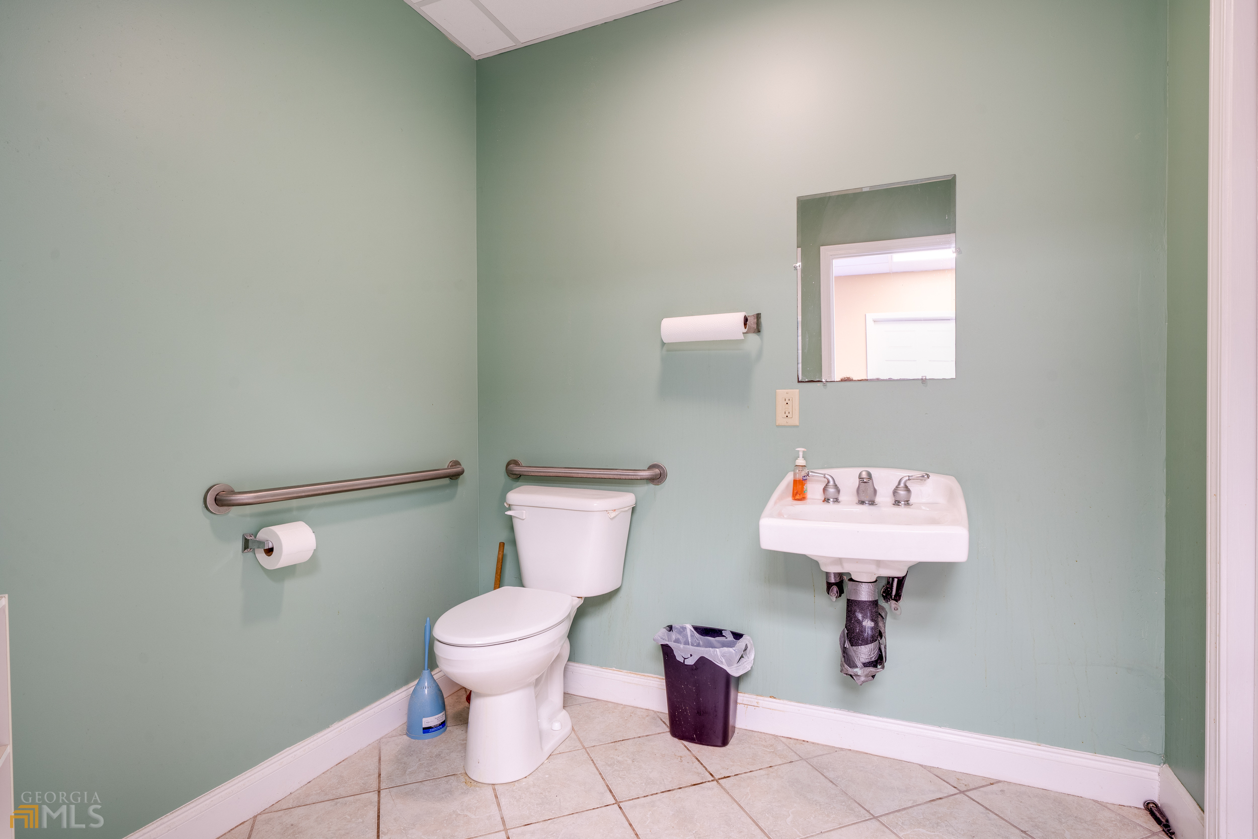6911 Cleveland Highway # 201F
