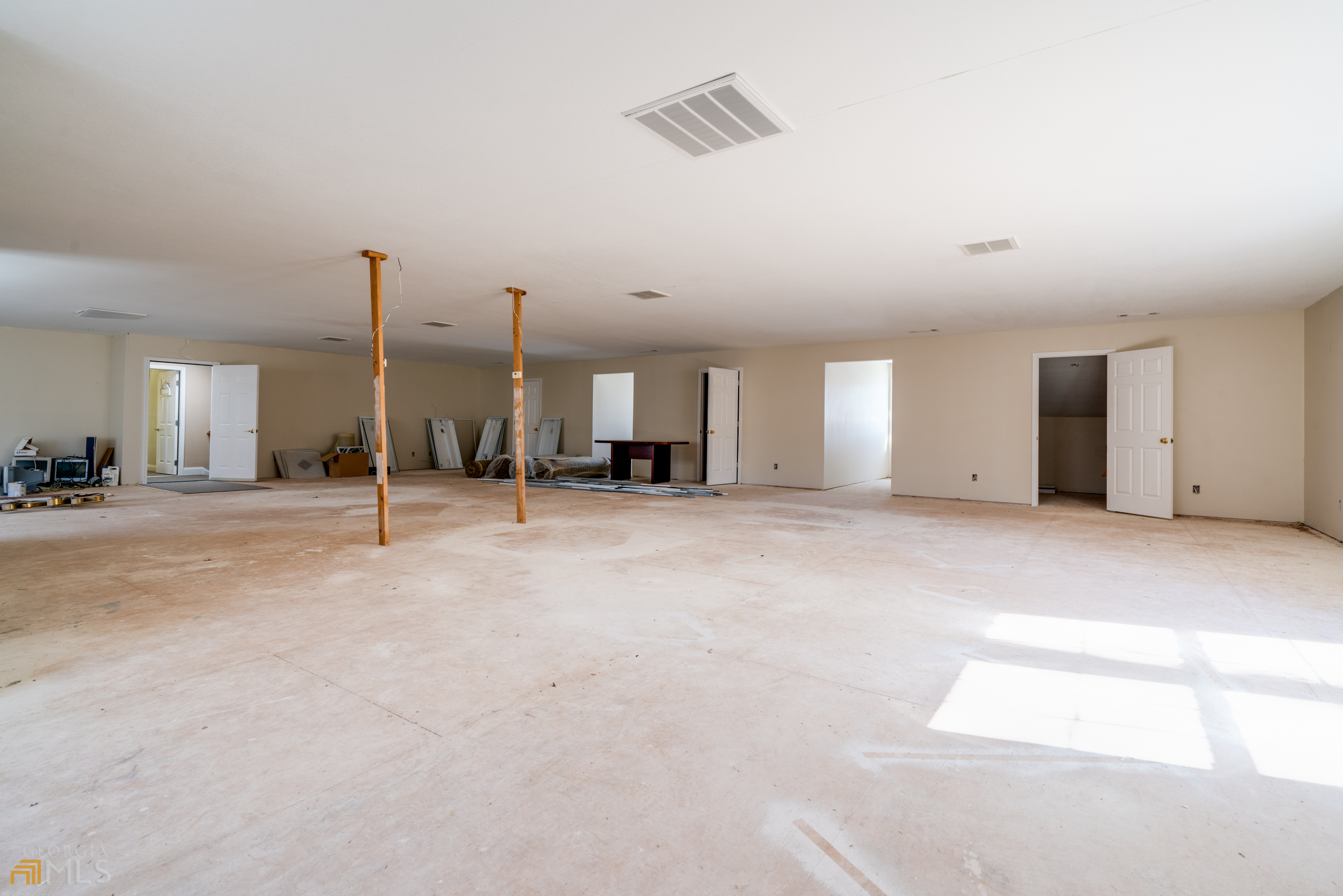 6911 Cleveland Highway # 201F