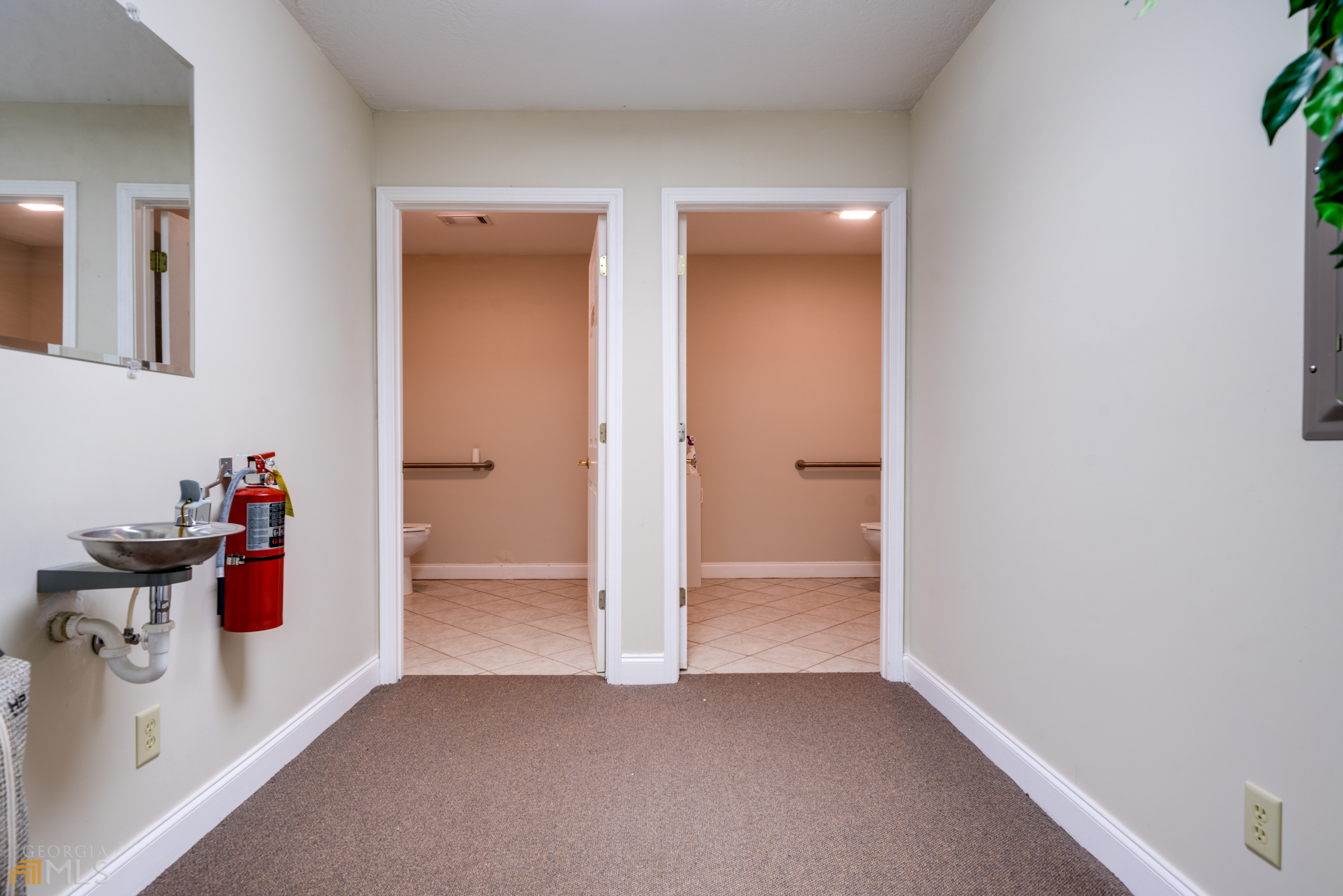 6911 Cleveland Highway # 201F