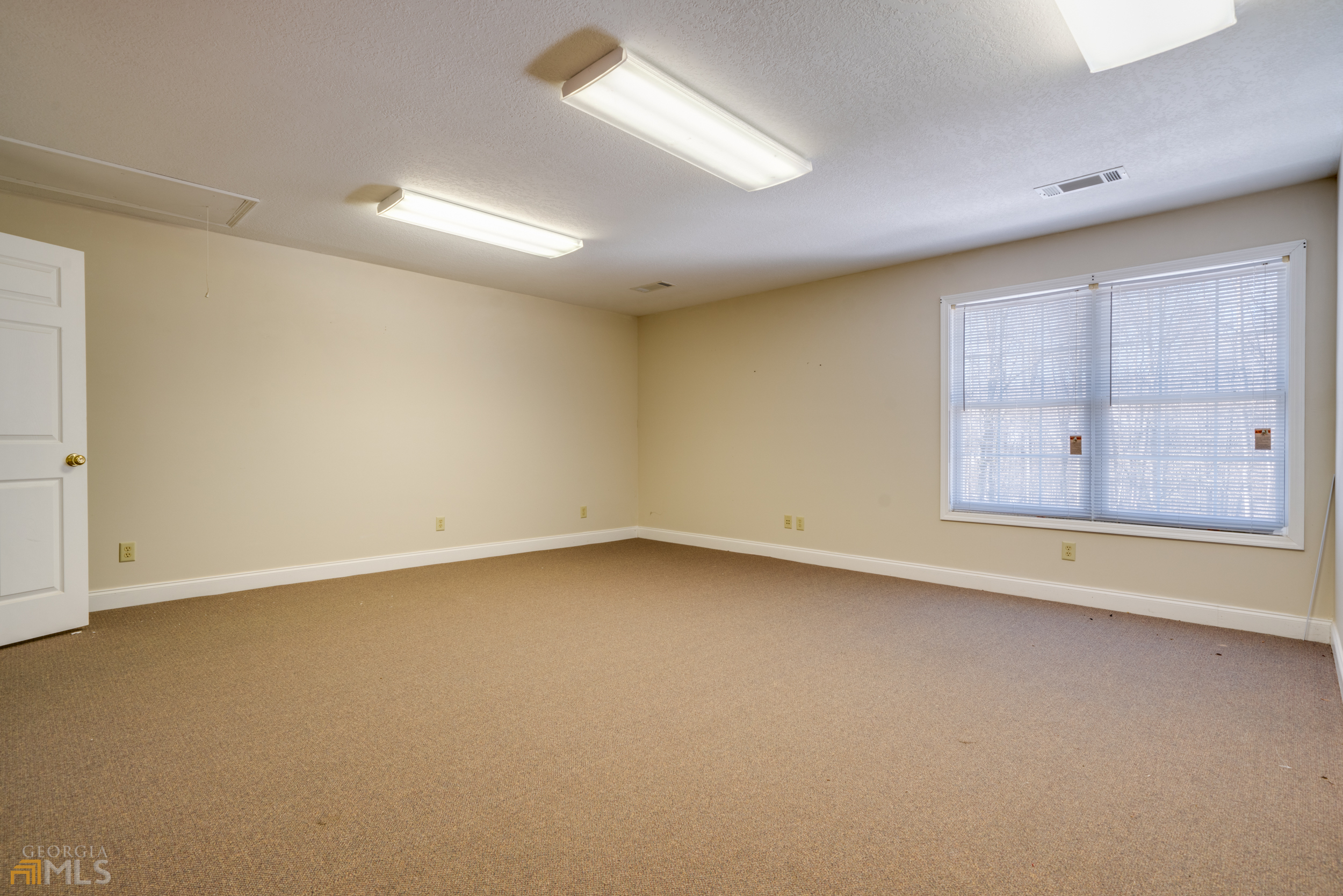 6911 Cleveland Highway # 201F