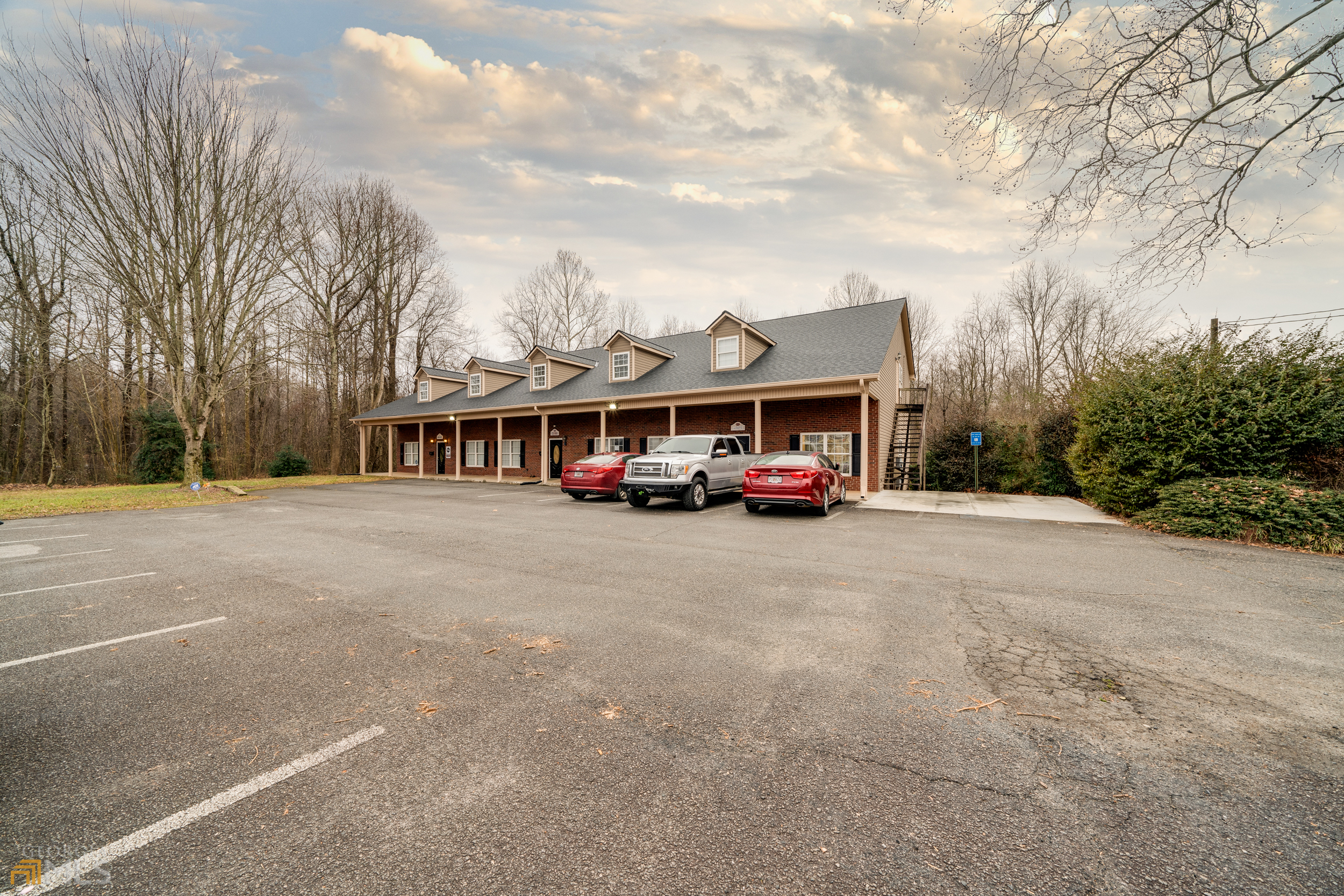 6911 Cleveland Highway # 201F