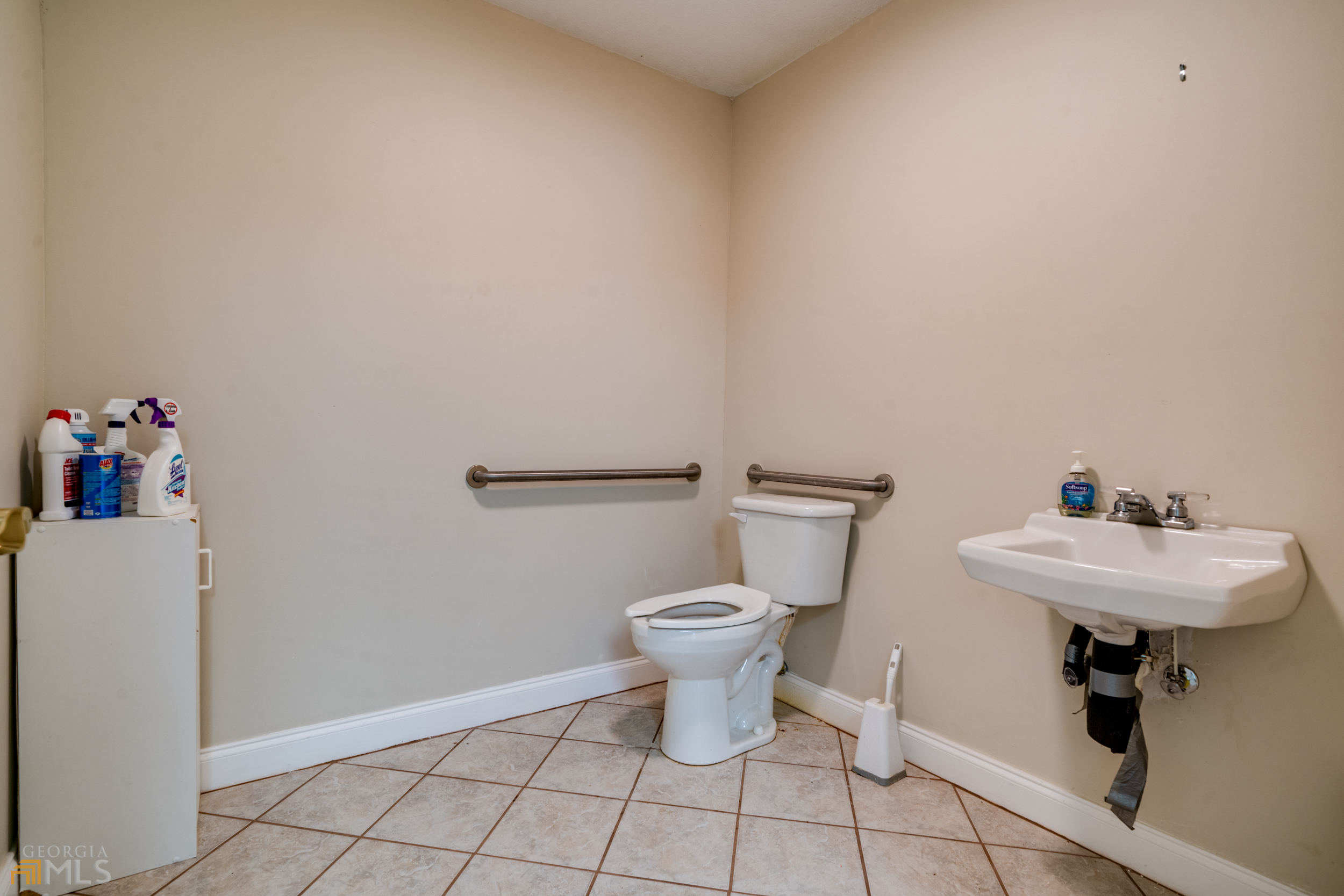 6911 Cleveland Highway # 201F