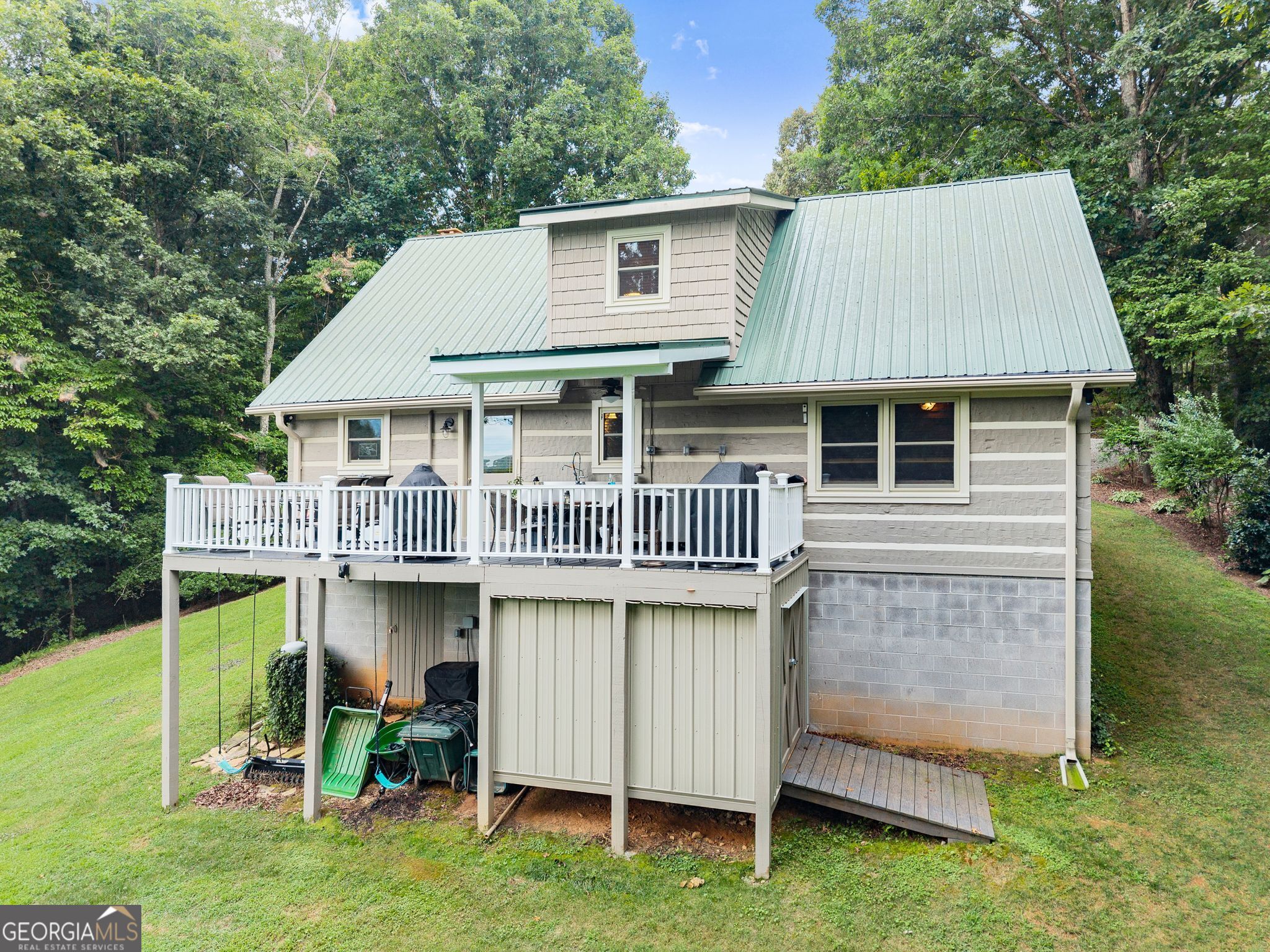 481 Leona Lane