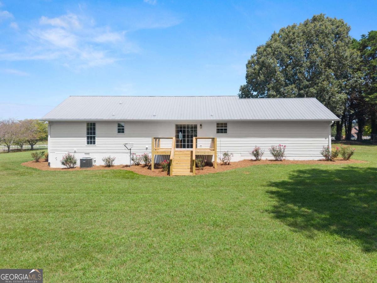 5820 Steve Black Road