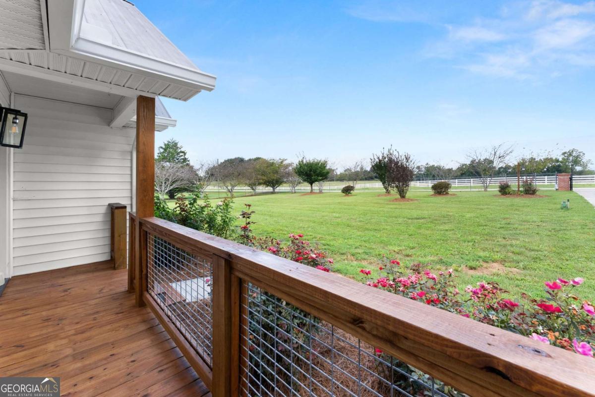 5820 Steve Black Road