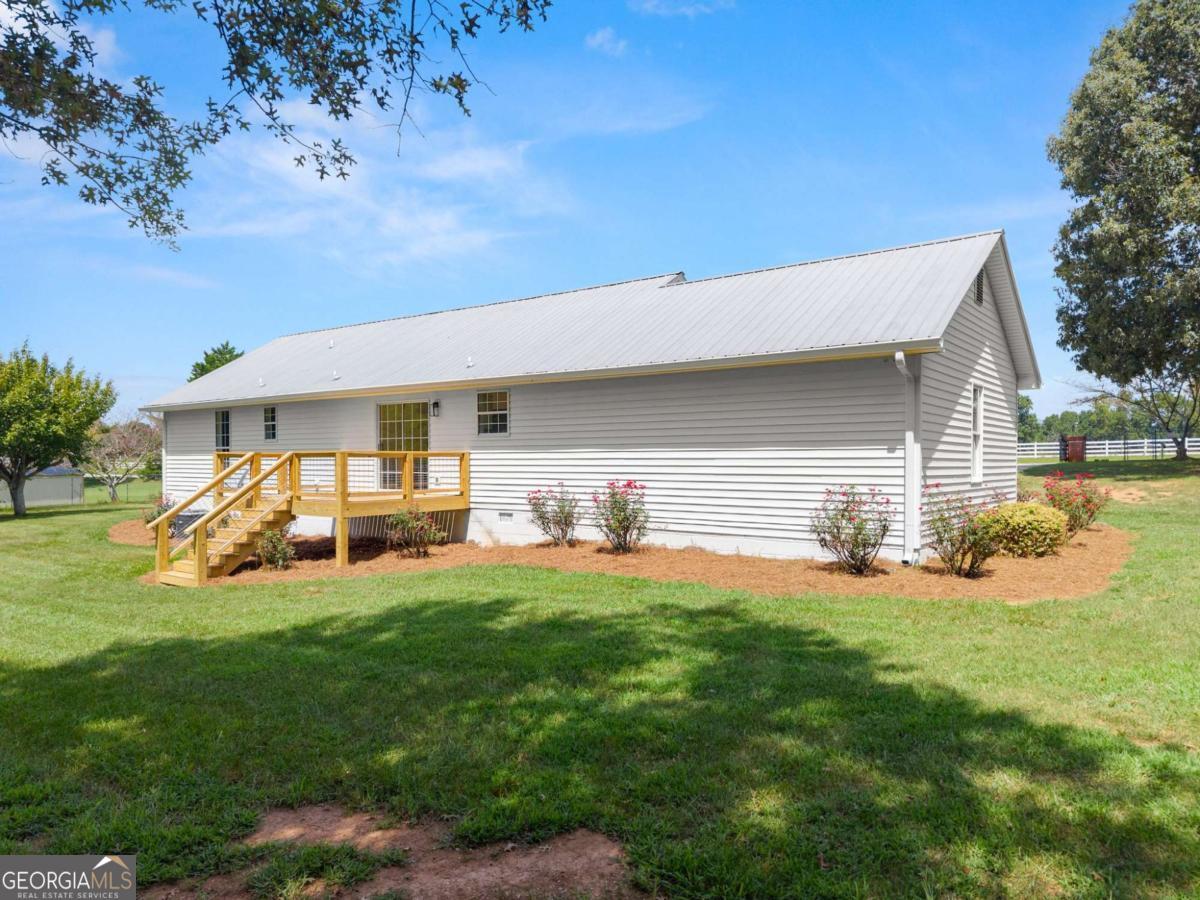5820 Steve Black Road