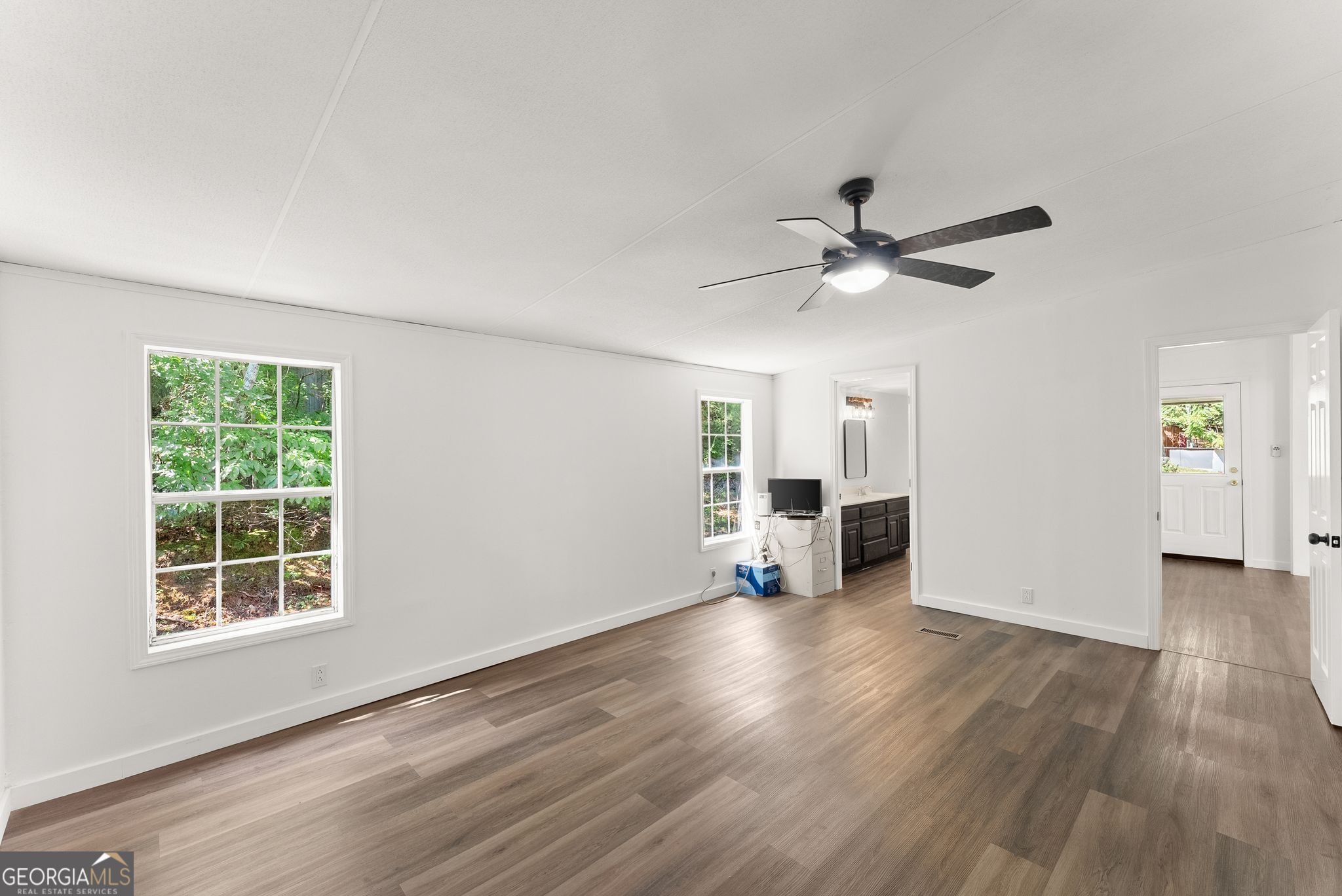 6220 Lee Lane