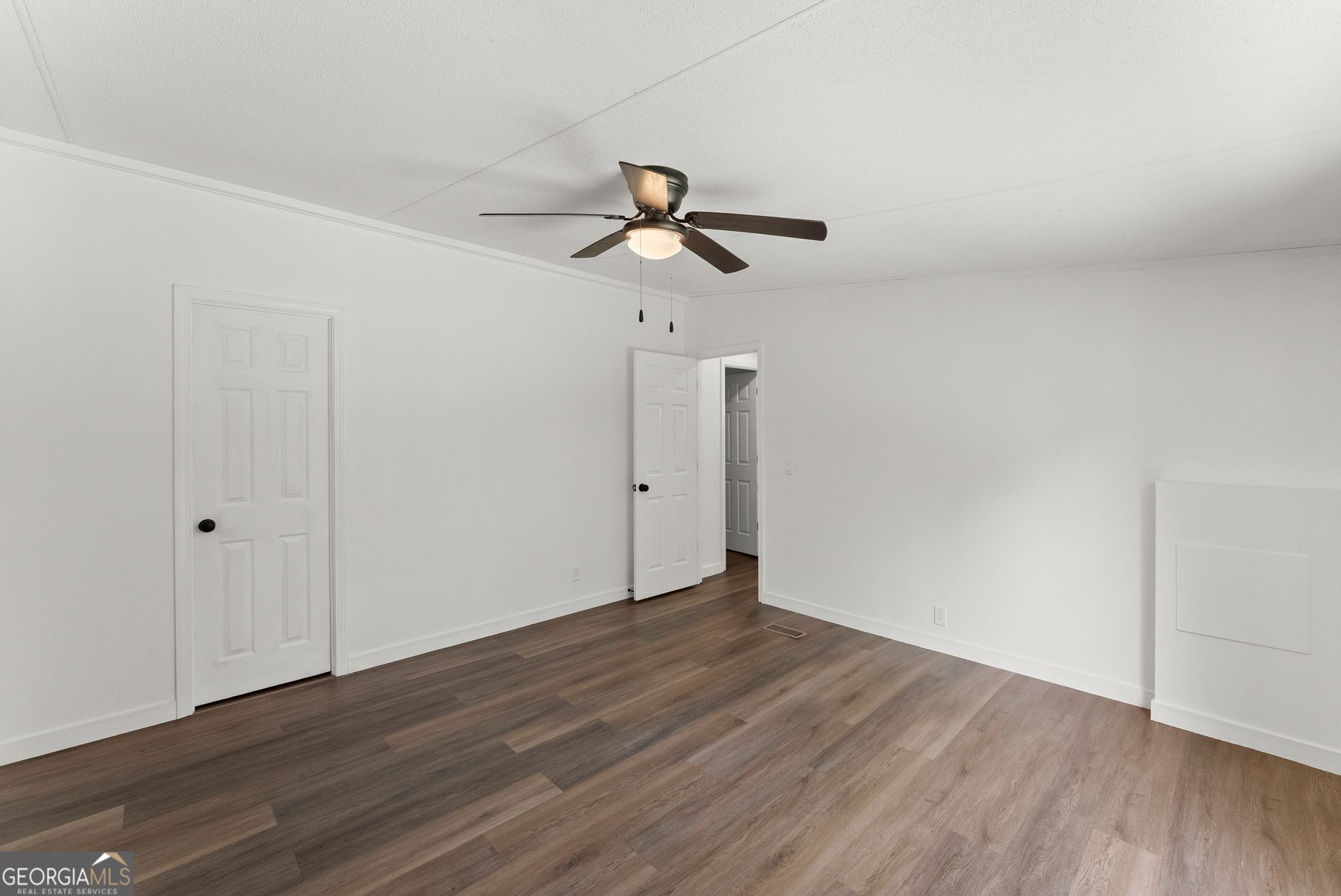 6220 Lee Lane