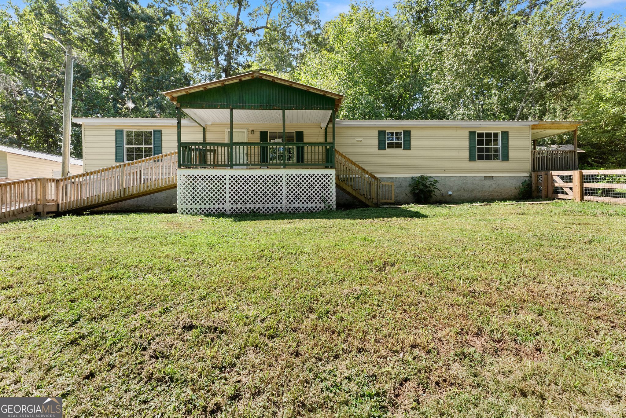 6220 Lee Lane