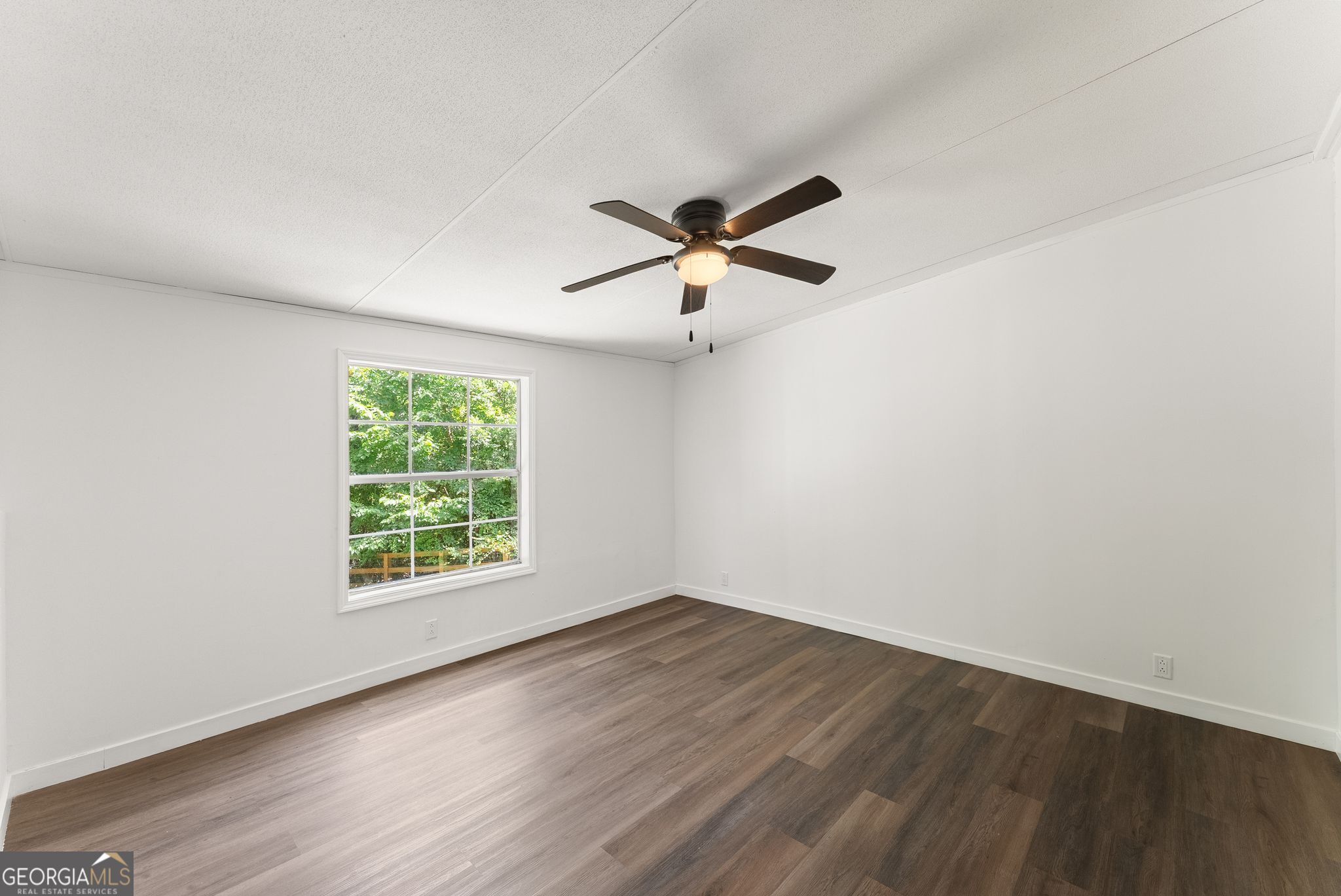 6220 Lee Lane