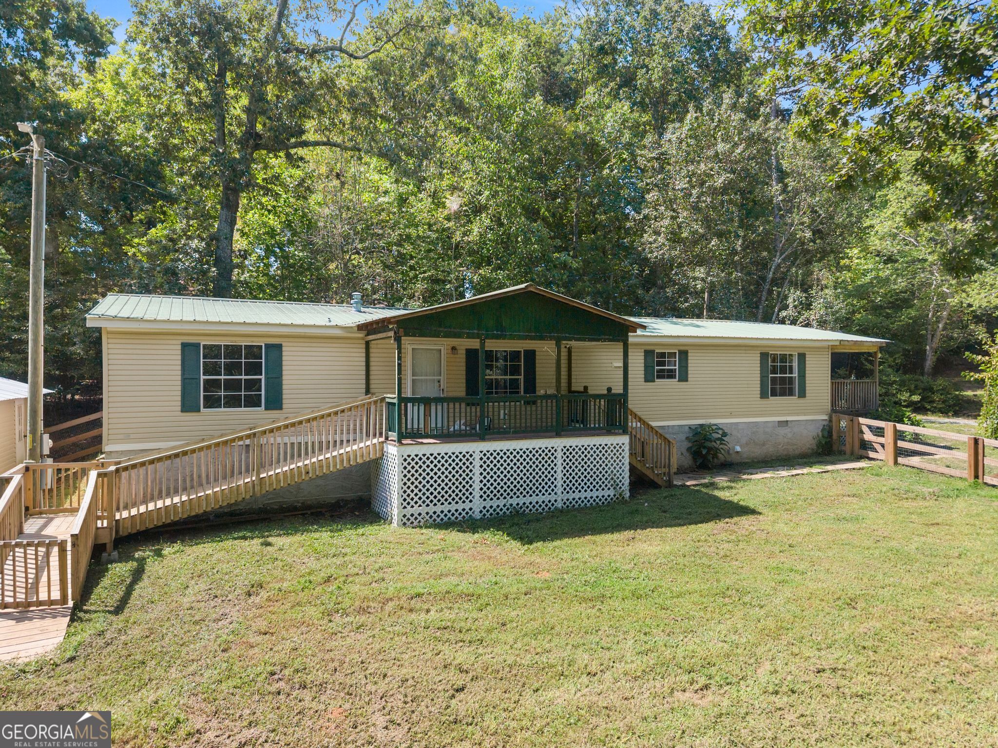 6220 Lee Lane