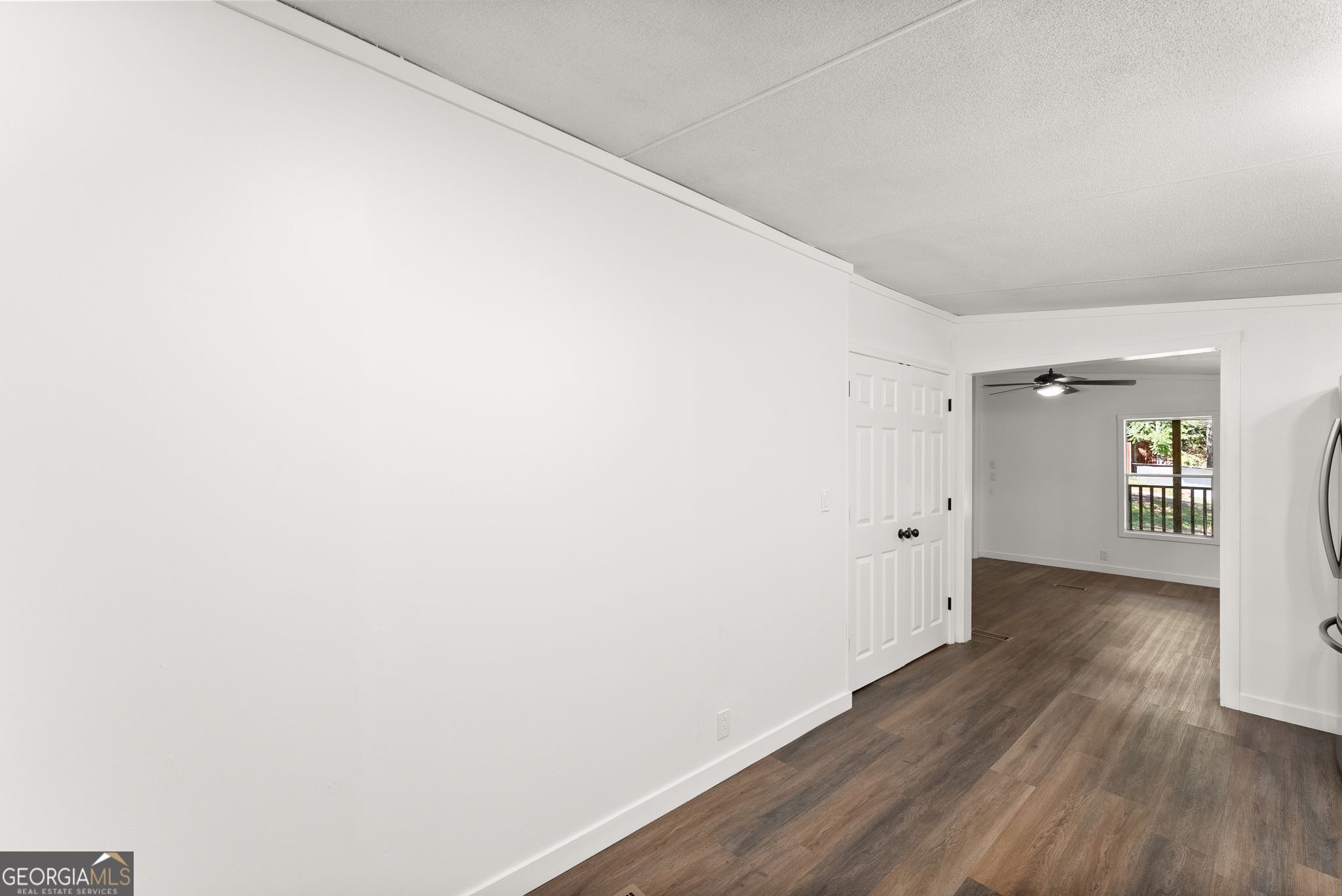 6220 Lee Lane