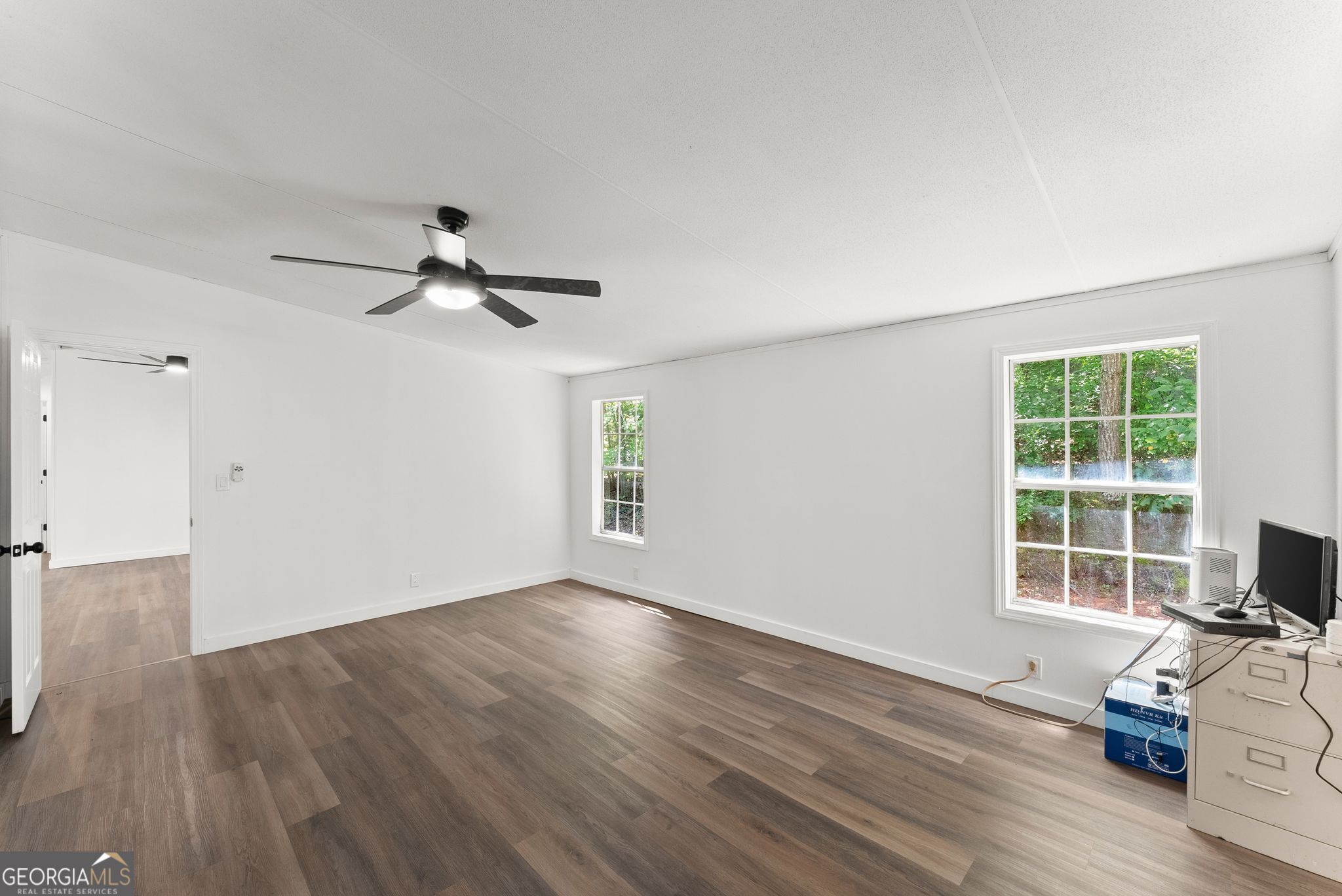 6220 Lee Lane
