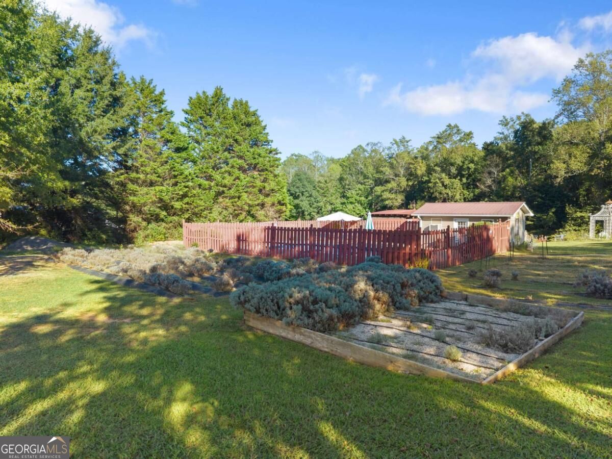 2882 Red Oak Flats Road