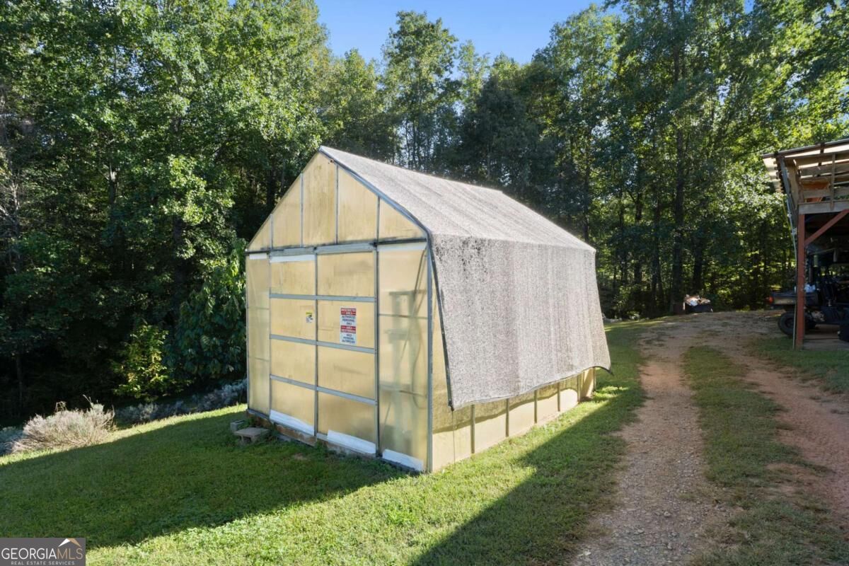 2882 Red Oak Flats Road