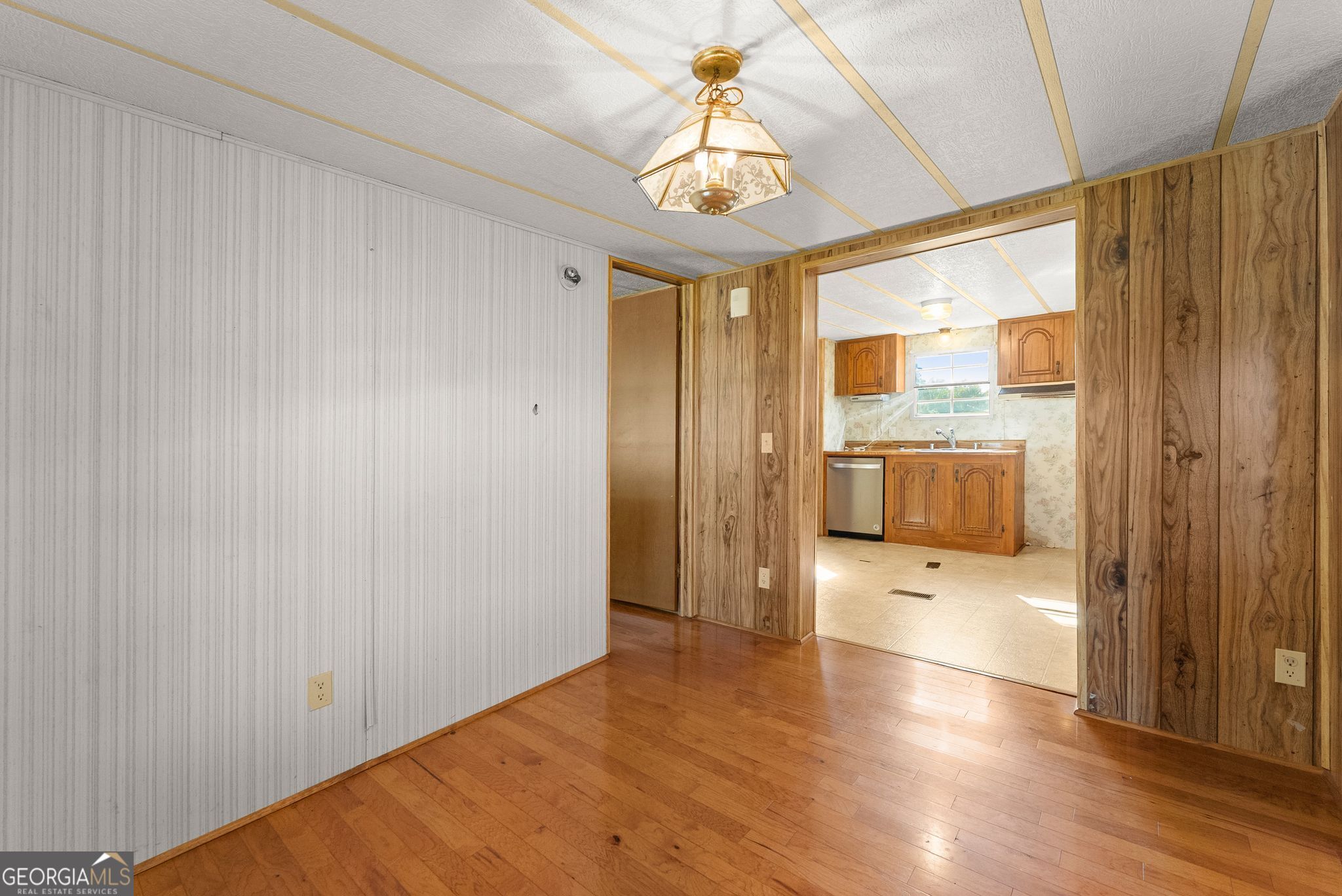 6078 Farmer Road