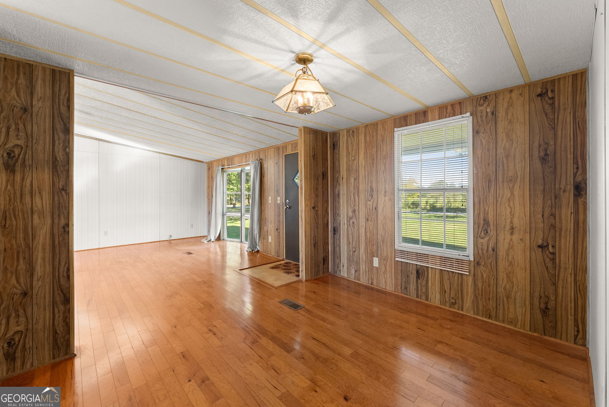 6078 Farmer Road