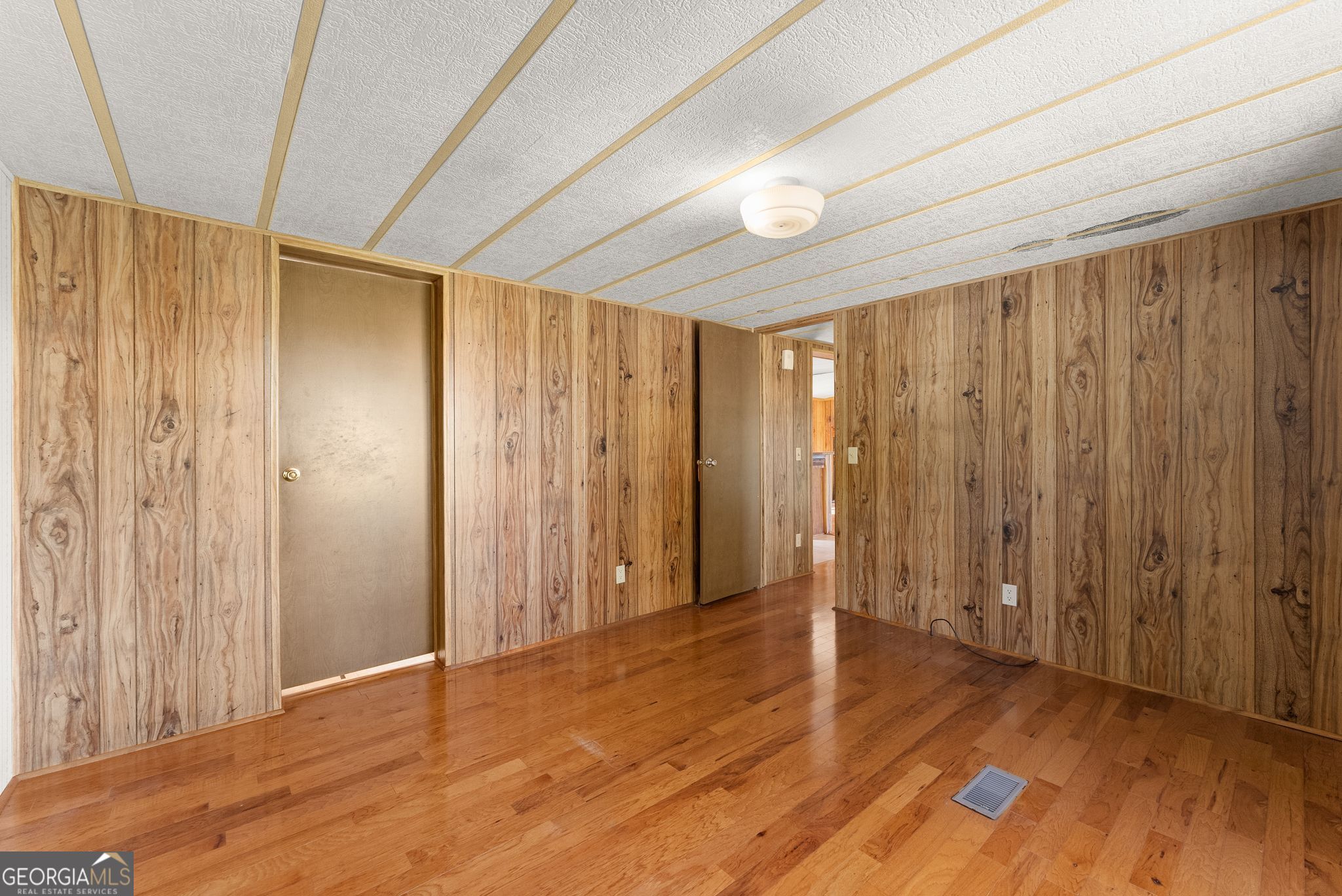 6078 Farmer Road