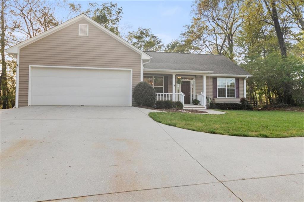 5207 Green Circle