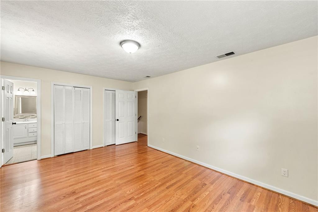 4848 Red Oak Drive