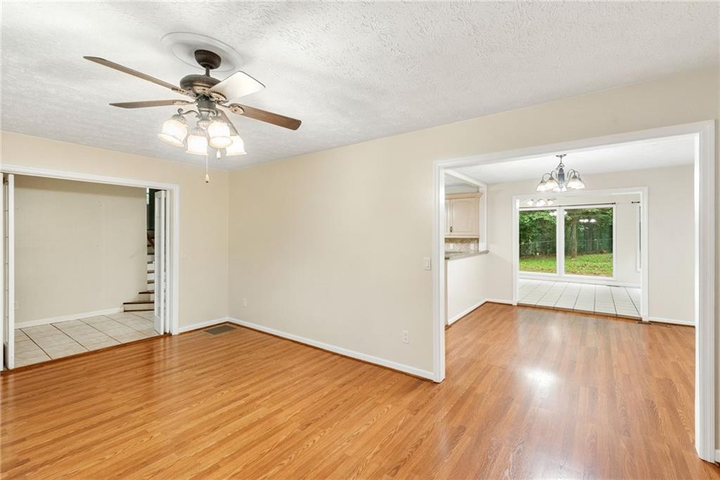 4848 Red Oak Drive