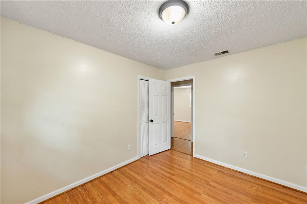 4848 Red Oak Drive