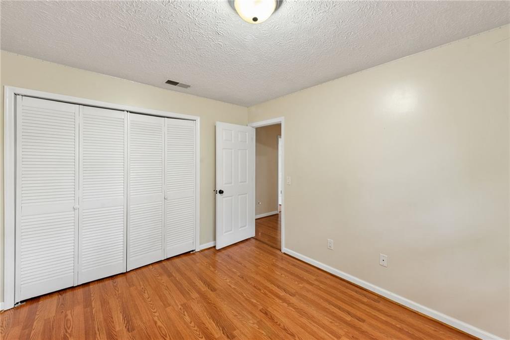 4848 Red Oak Drive