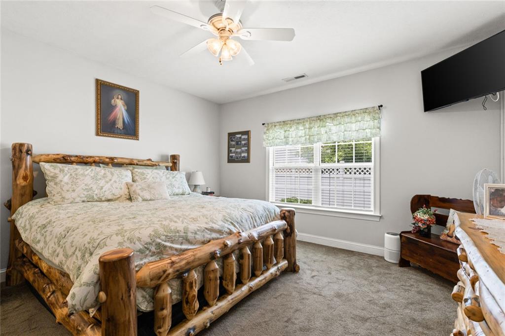 419 Long View Circle