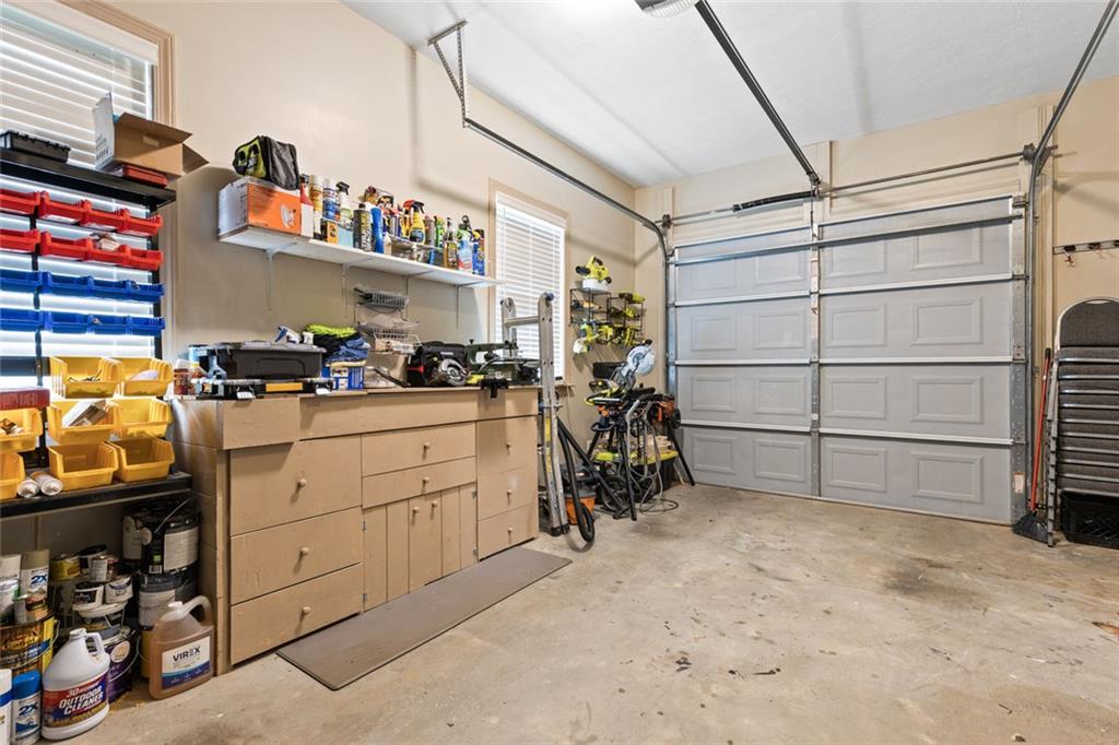 419 Long View Circle