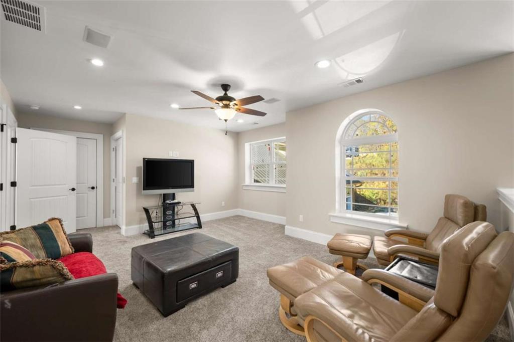 5265 Madge Lane