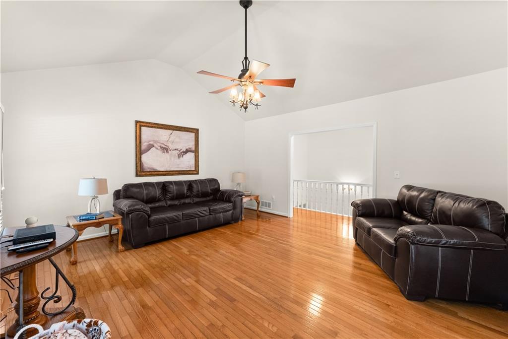 5409 Hulsey Circle