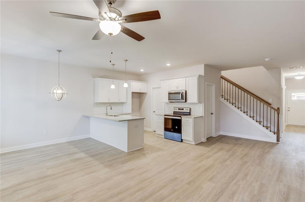 6330 Pine Ridge Point