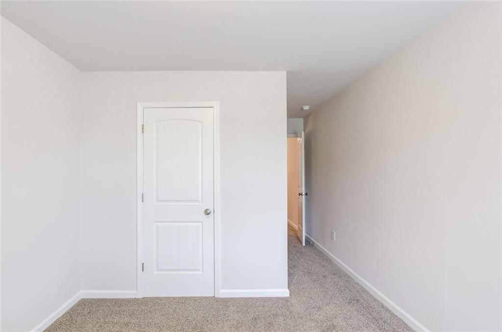 6330 Pine Ridge Point