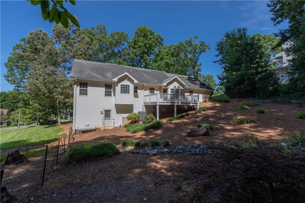 61 Leafview Drive