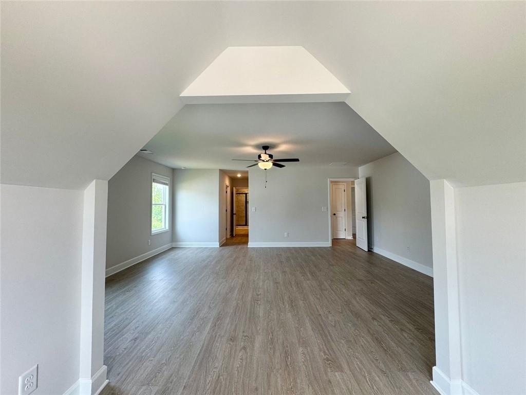 6410 Vista Point