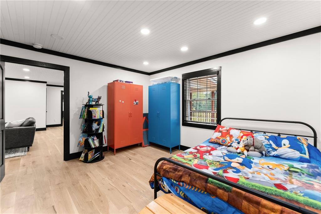 6147 Dahlonega Highway