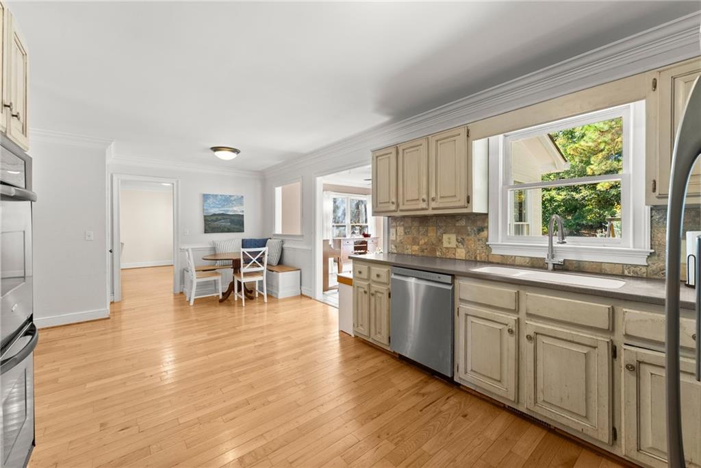 2831 Village Court