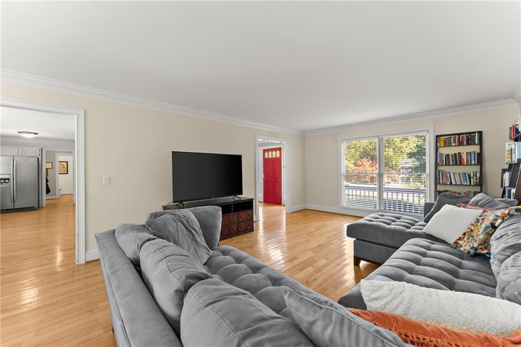2831 Village Court