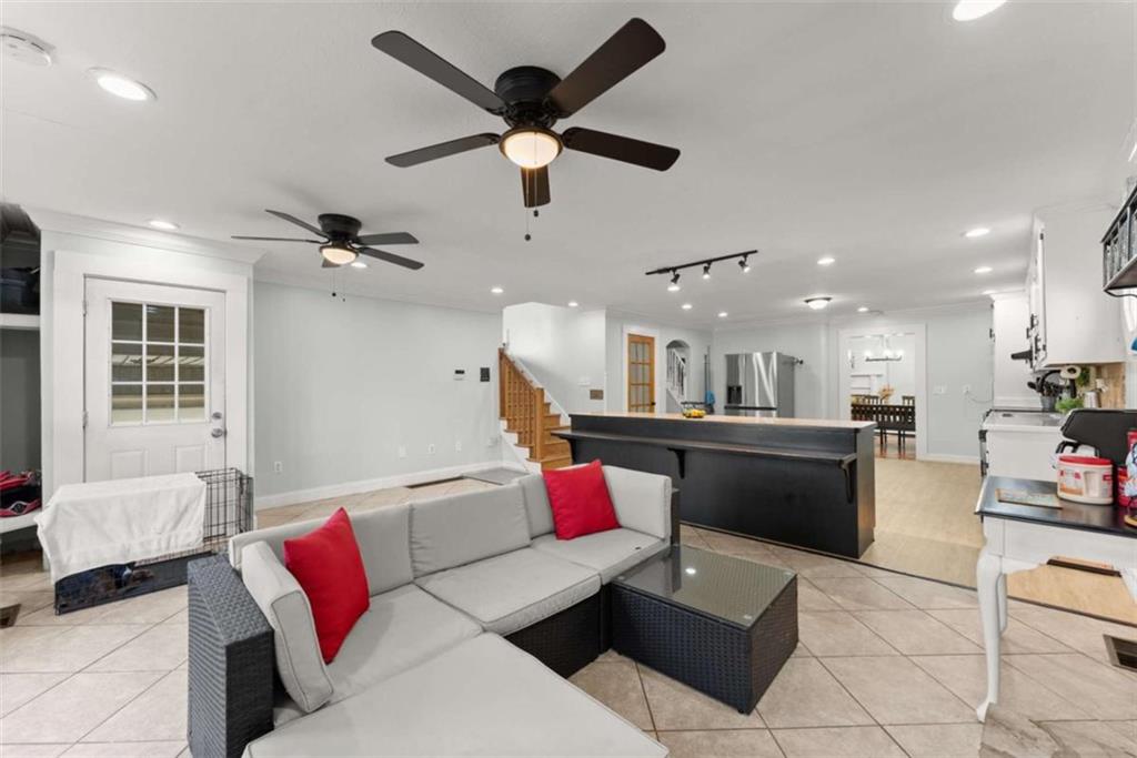 6622 Old Cleveland Road