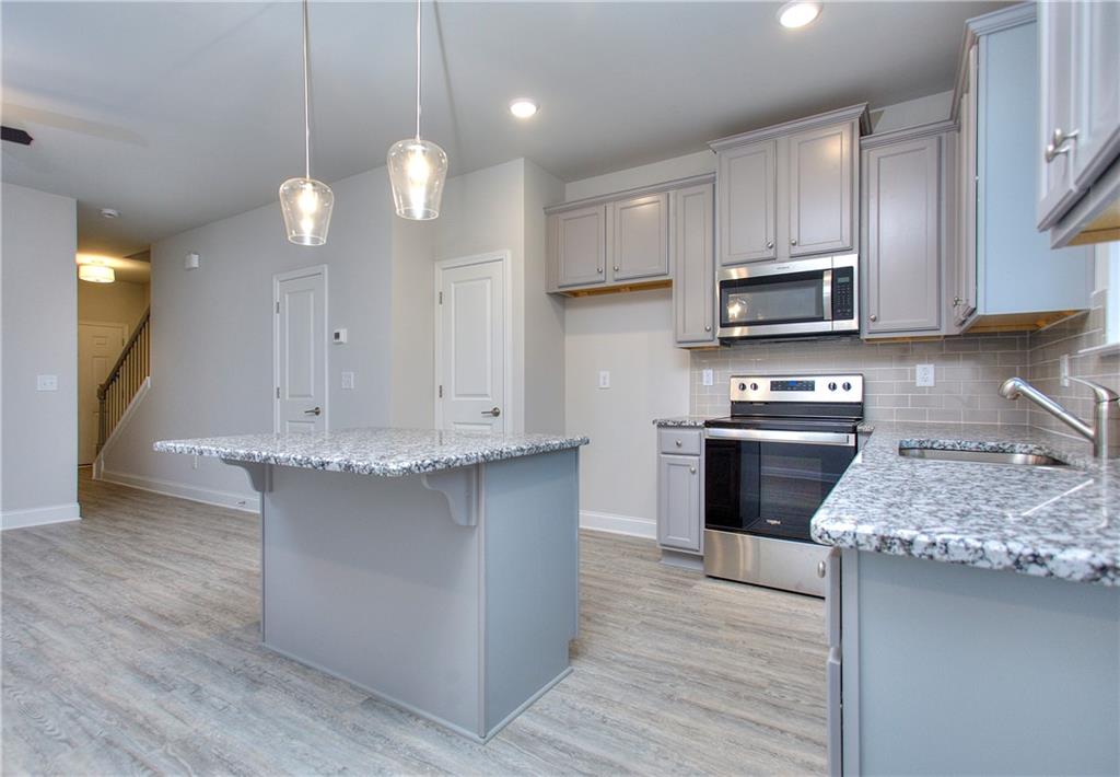 106 Greenview Court