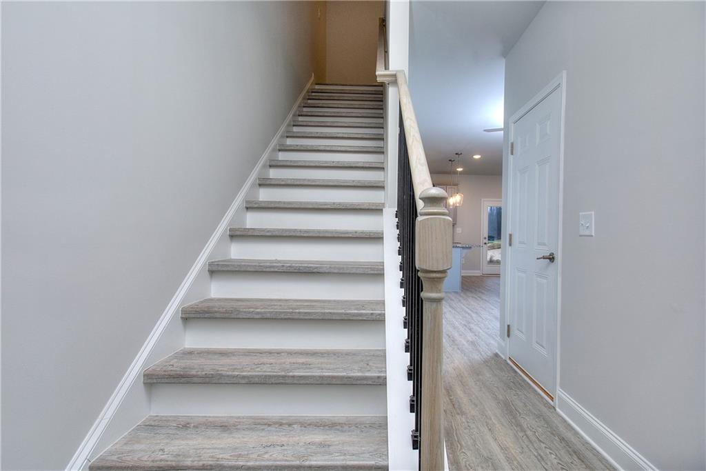 106 Greenview Court