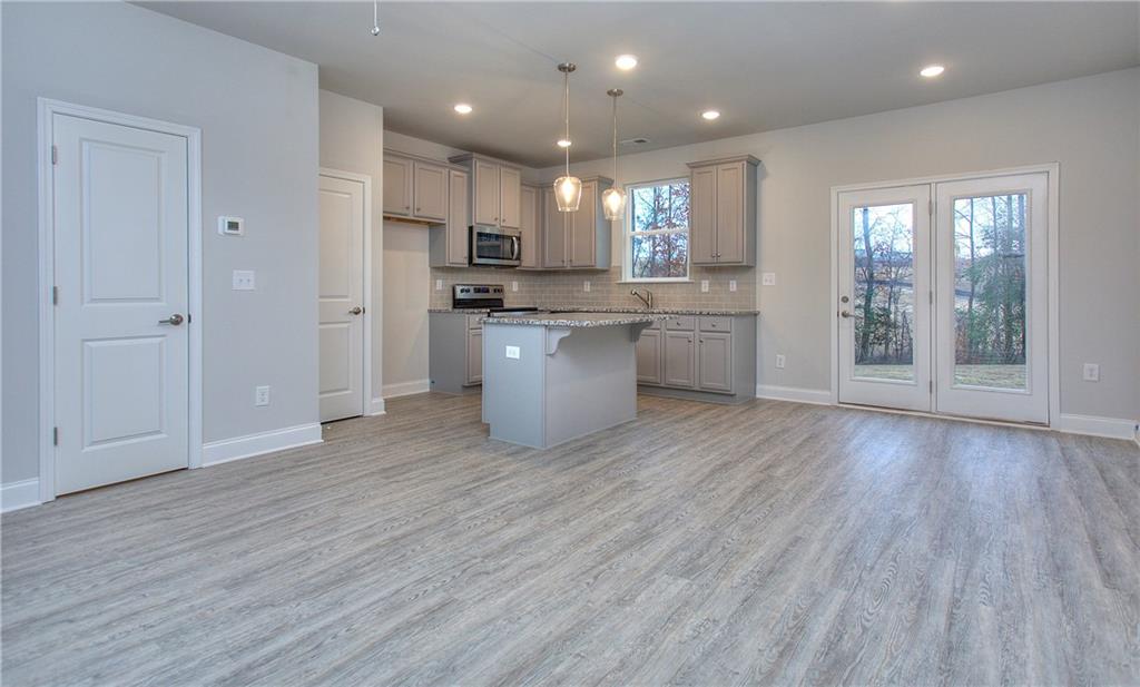 106 Greenview Court