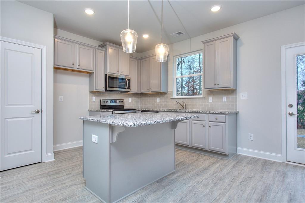 106 Greenview Court