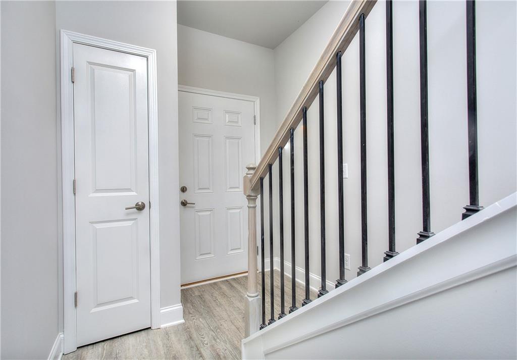 106 Greenview Court