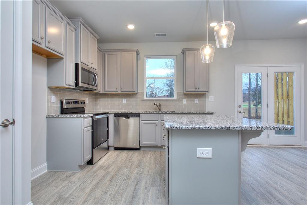 106 Greenview Court